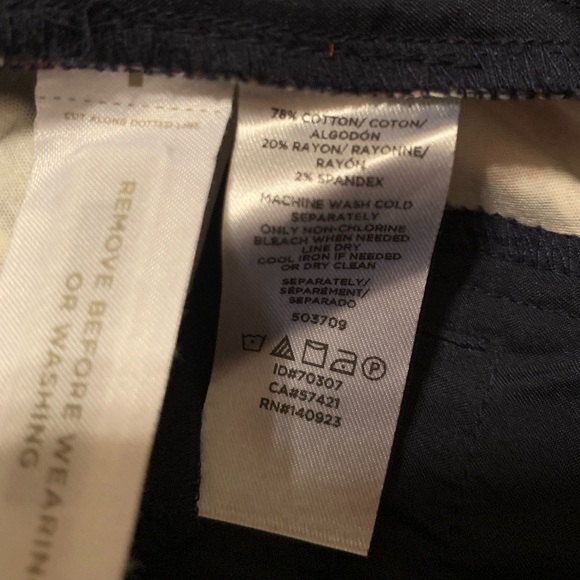 NWOT LOFT Floral shorts. Size 00. - Picture 5 of 10